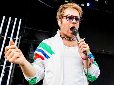 Rou Reynolds, Lead Singer of Enter Shikari 